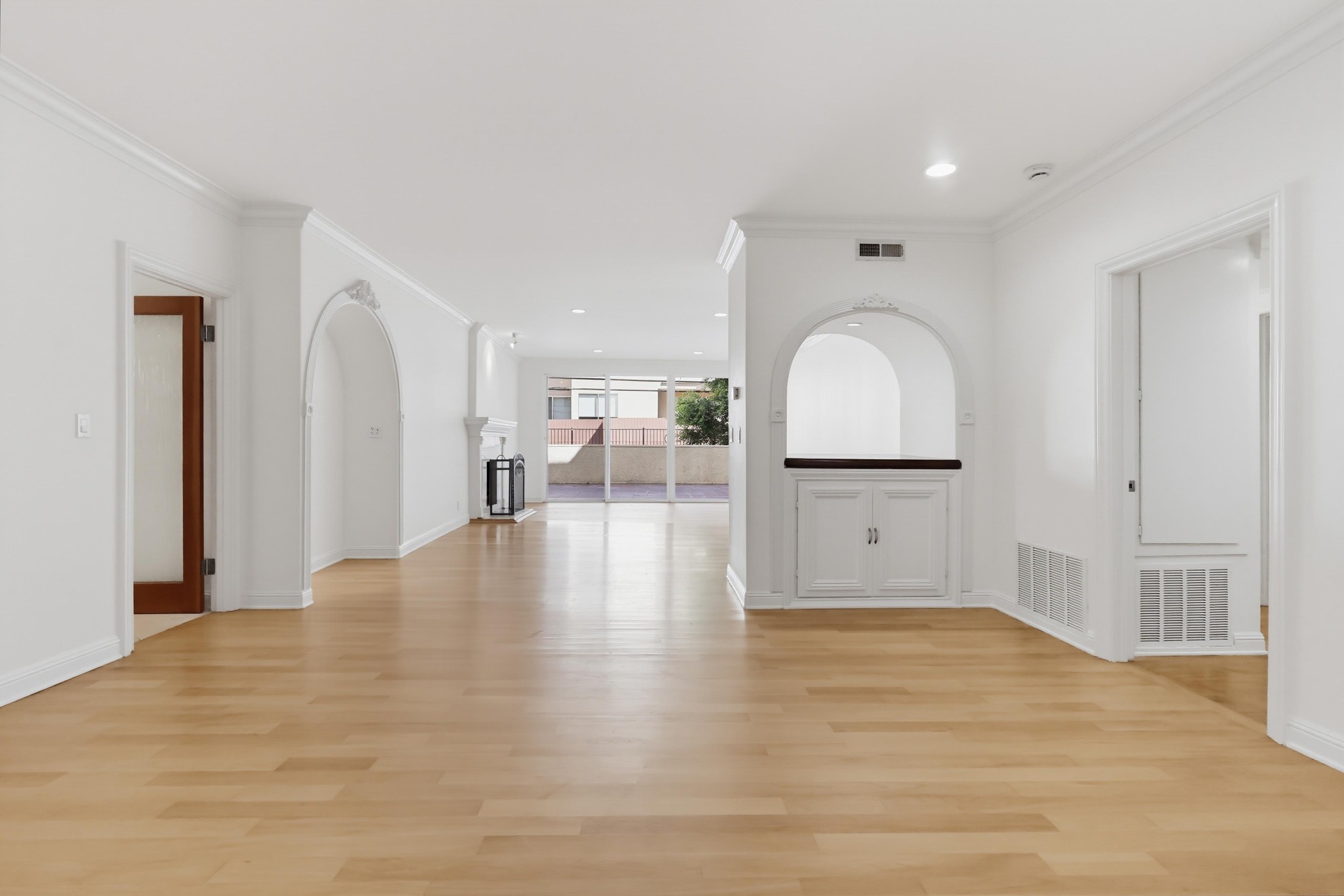 Virtual tour photo 15 of 82 for 1520 Camden Ave Apt 106
