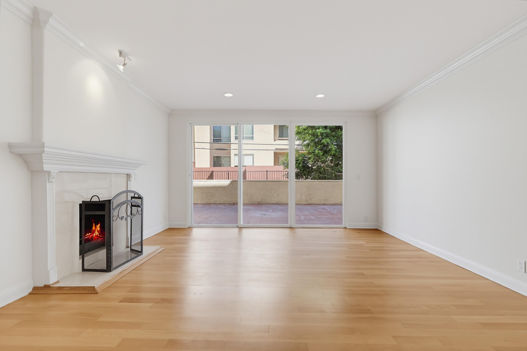 Virtual tour photo 25 of 82 for 1520 Camden Ave Apt 106