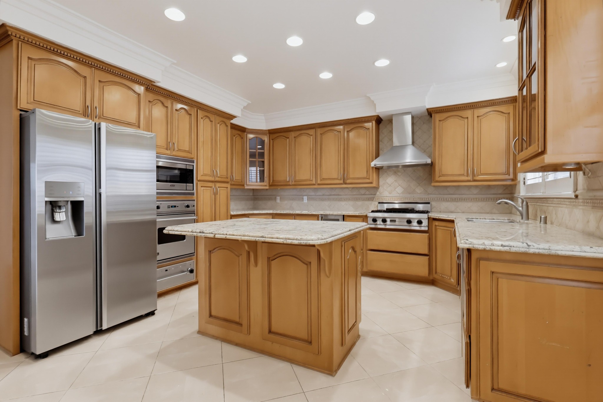 Virtual tour photo 34 of 82 for 1520 Camden Ave Apt 106