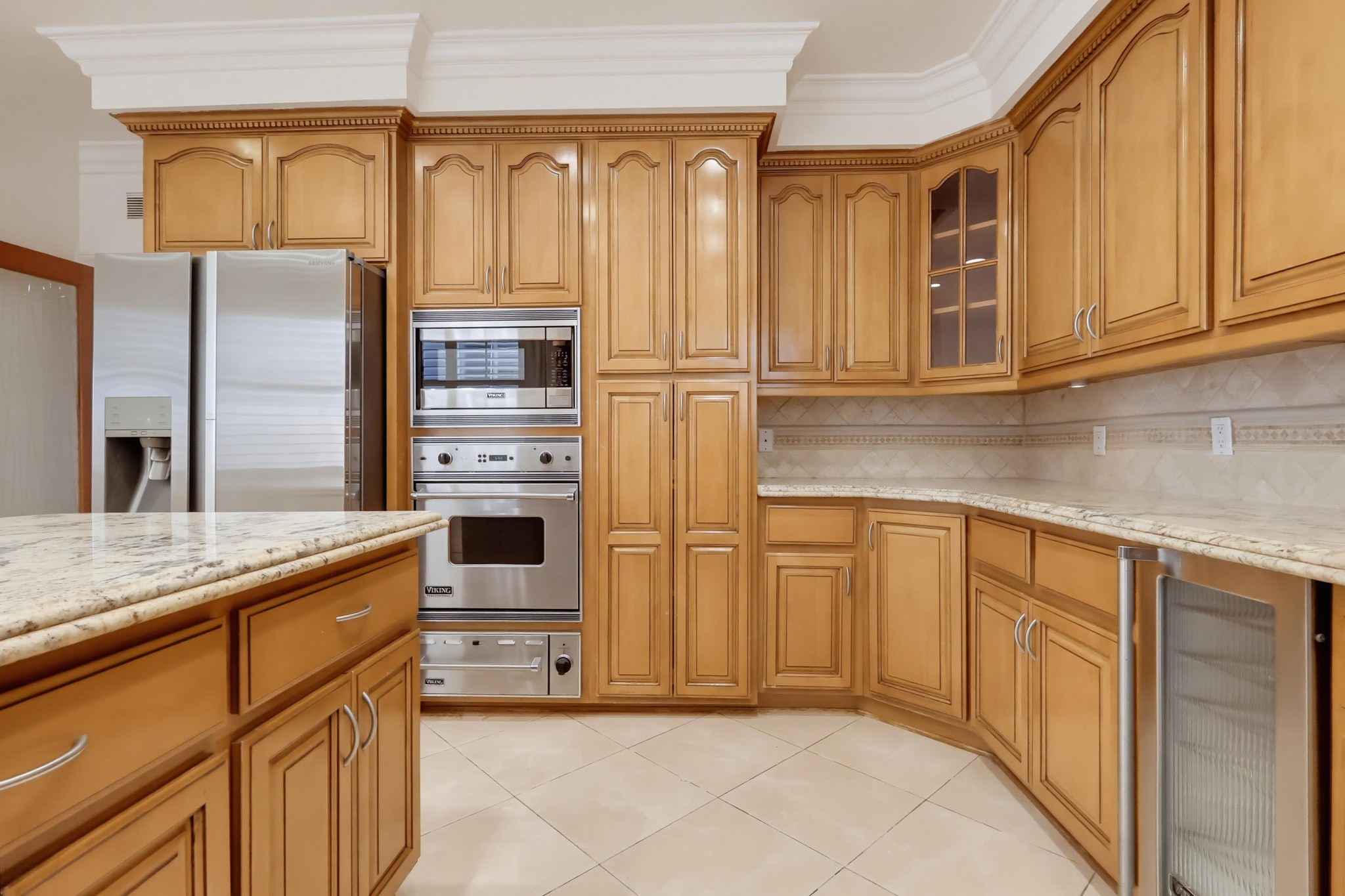 Virtual tour photo 37 of 82 for 1520 Camden Ave Apt 106