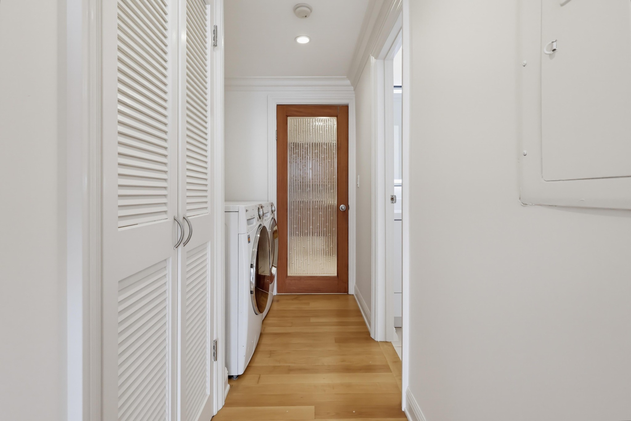 Virtual tour photo 43 of 82 for 1520 Camden Ave Apt 106