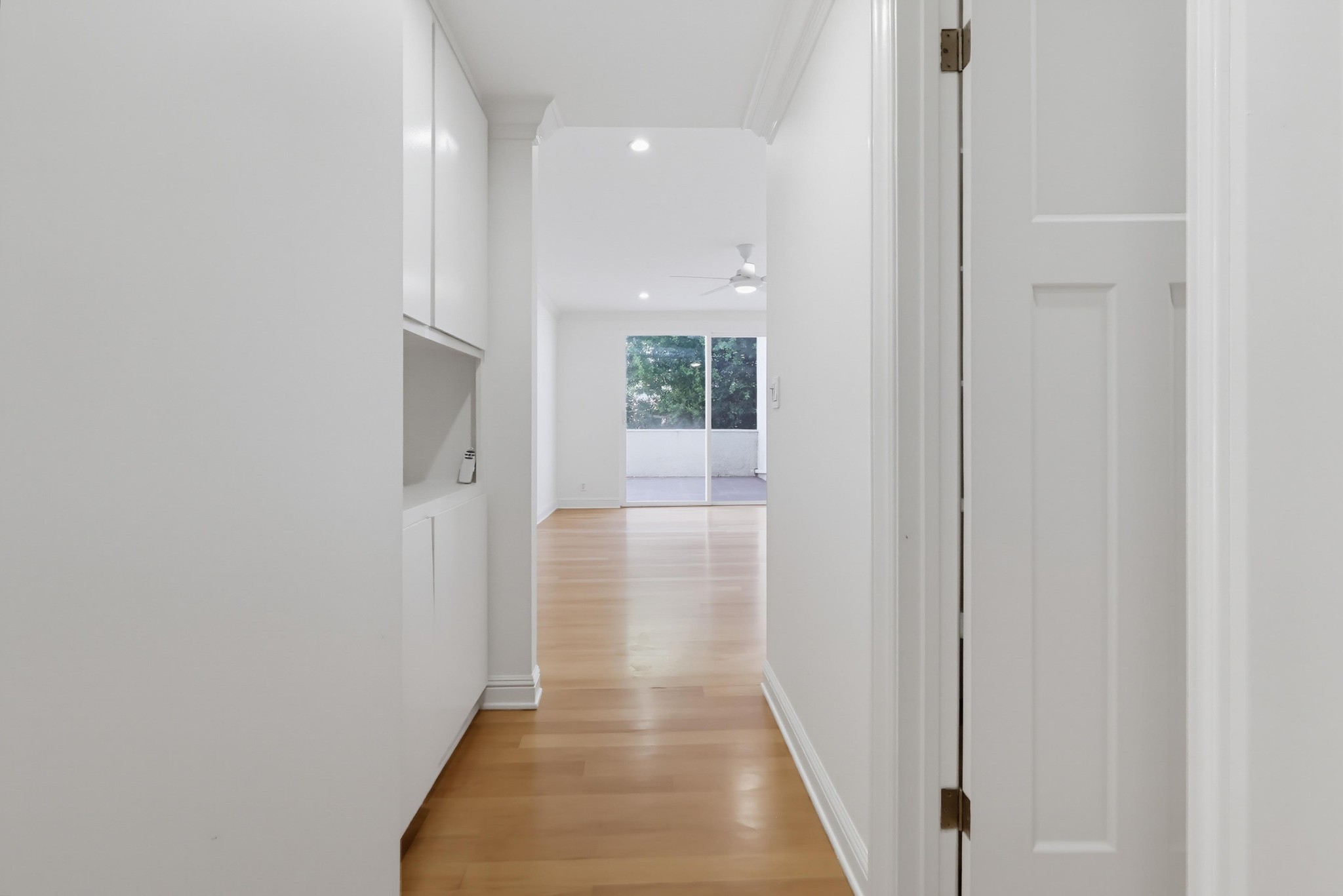 Virtual tour photo 60 of 82 for 1520 Camden Ave Apt 106