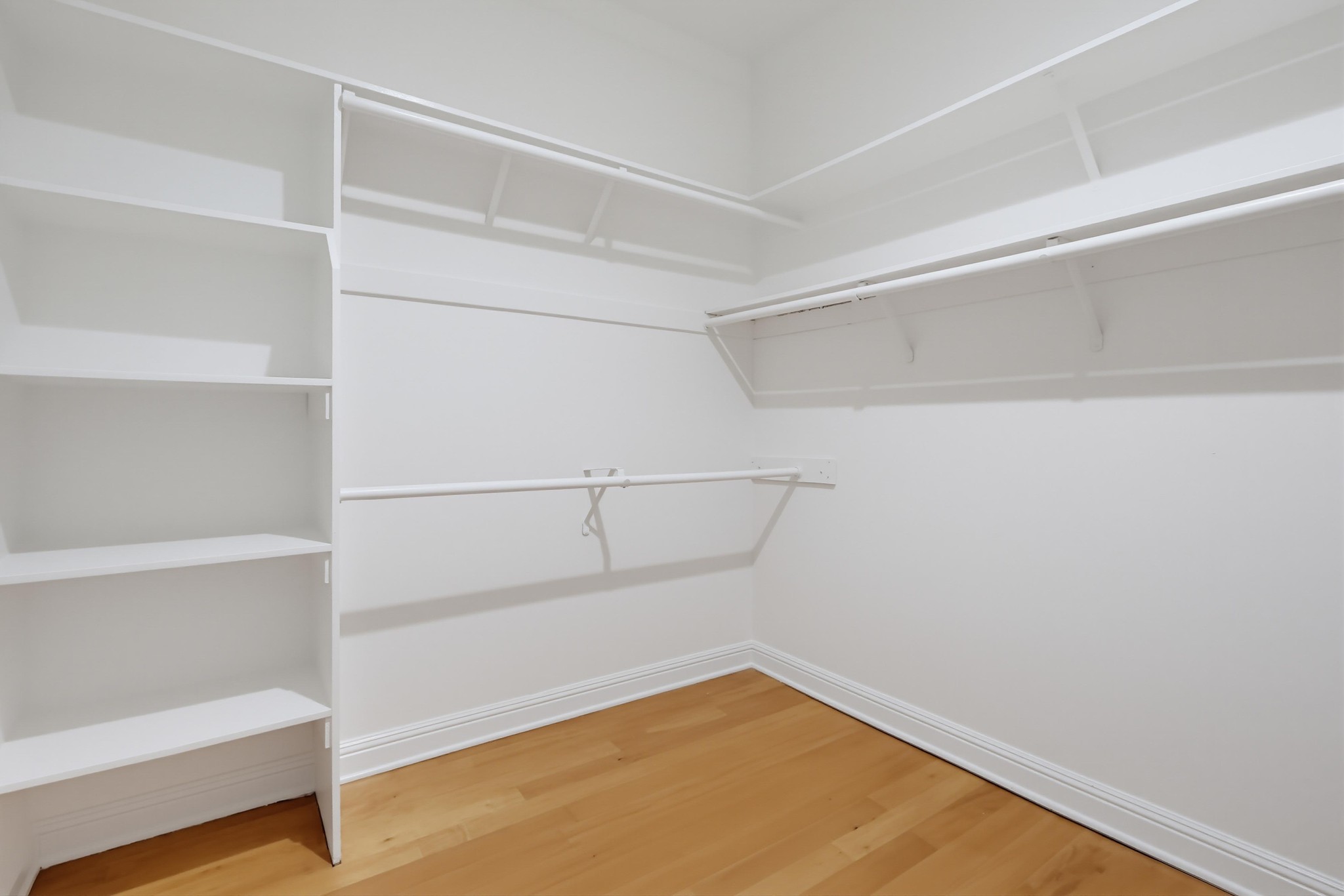 Virtual tour photo 62 of 82 for 1520 Camden Ave Apt 106