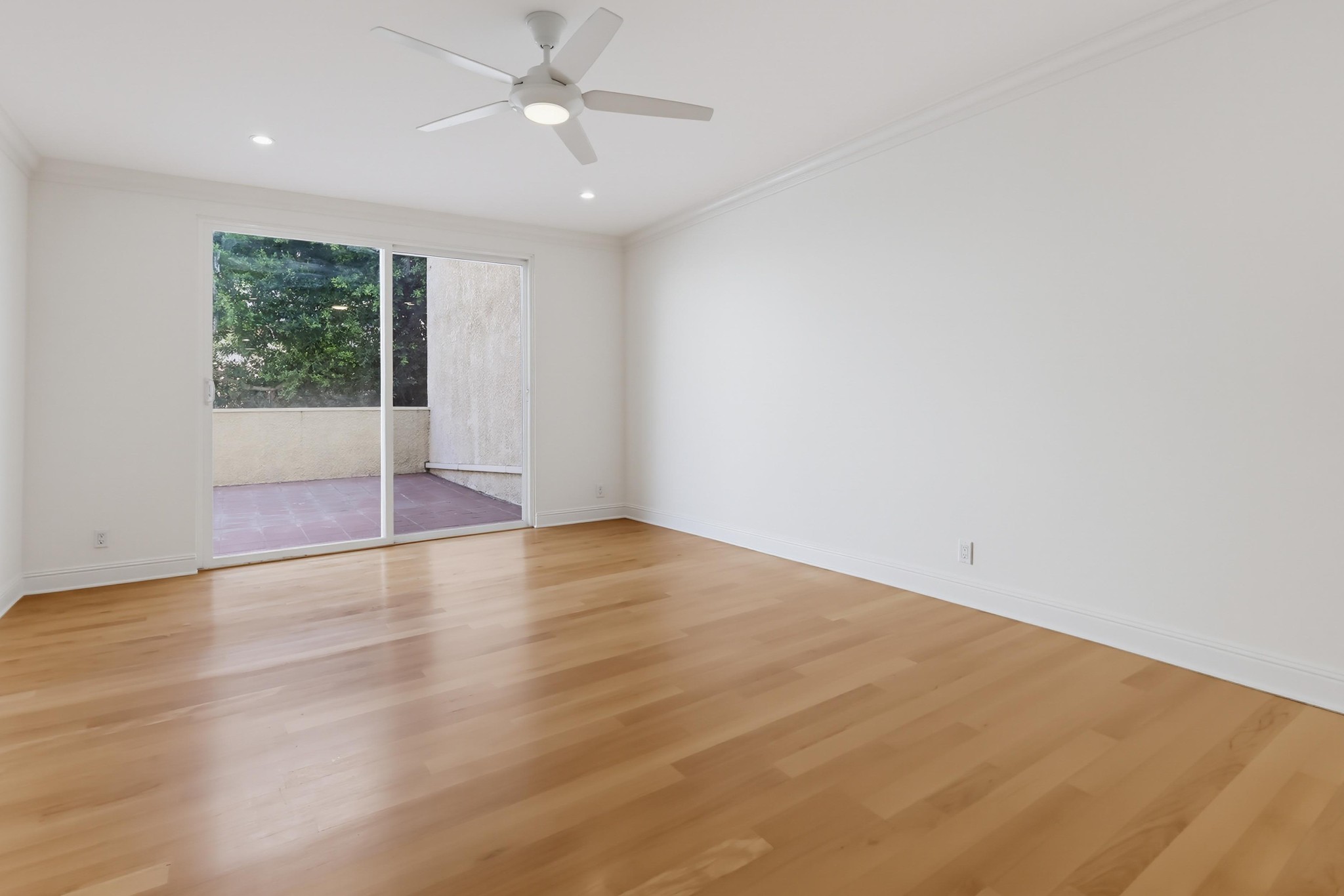 Virtual tour photo 63 of 82 for 1520 Camden Ave Apt 106