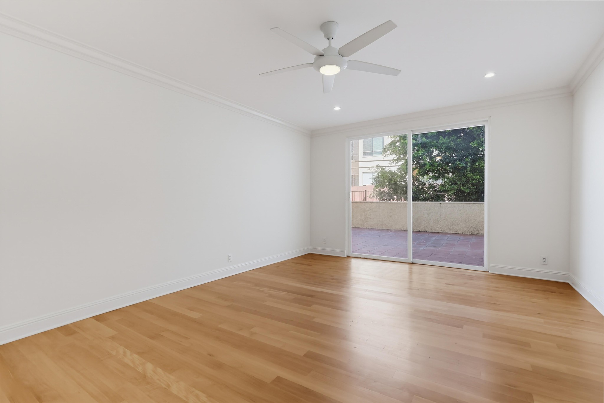 Virtual tour photo 64 of 82 for 1520 Camden Ave Apt 106
