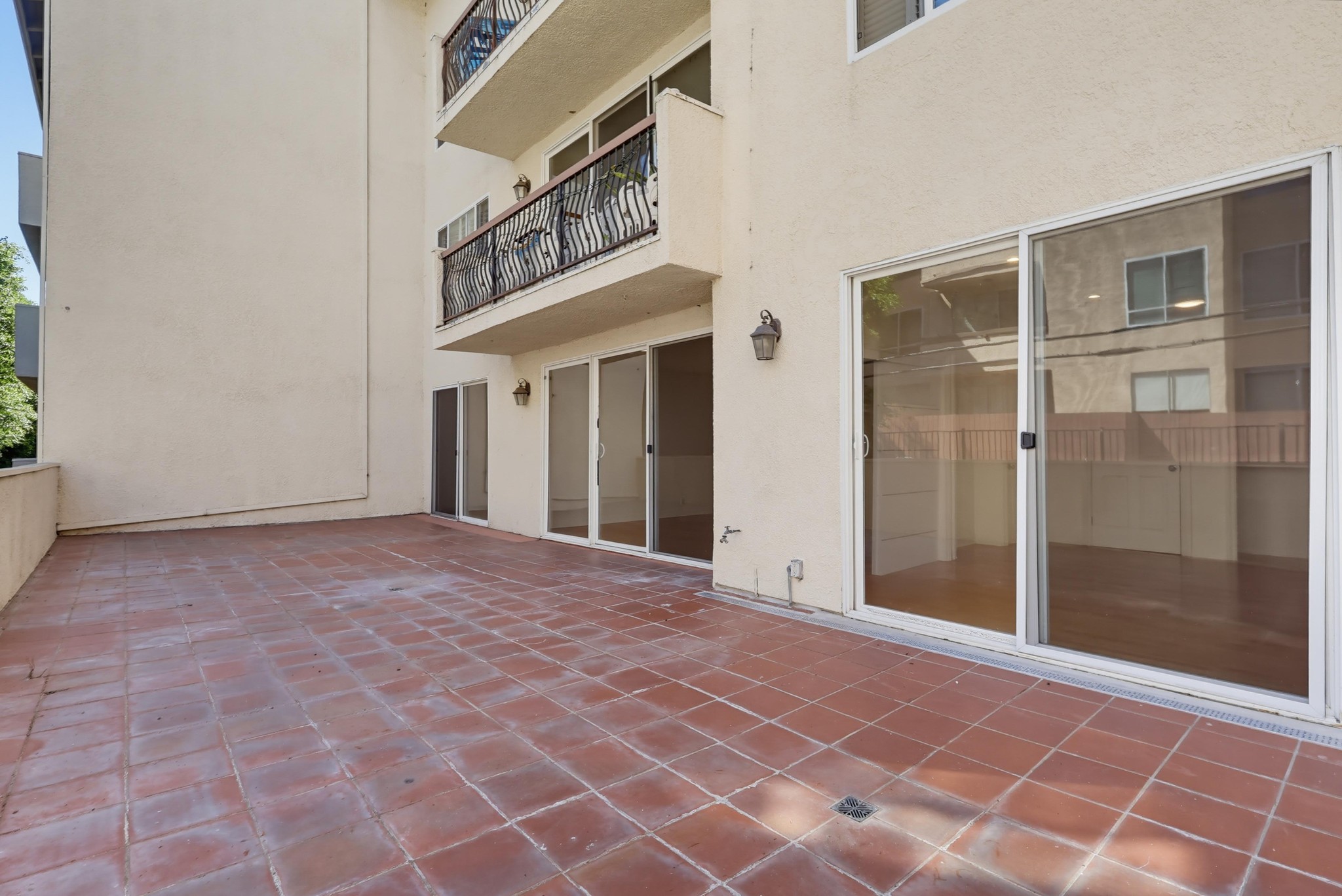 Virtual tour photo 69 of 82 for 1520 Camden Ave Apt 106