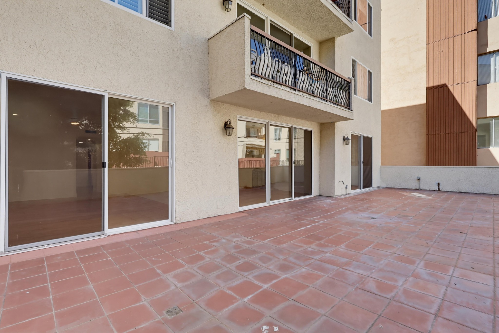 Virtual tour photo 73 of 82 for 1520 Camden Ave Apt 106