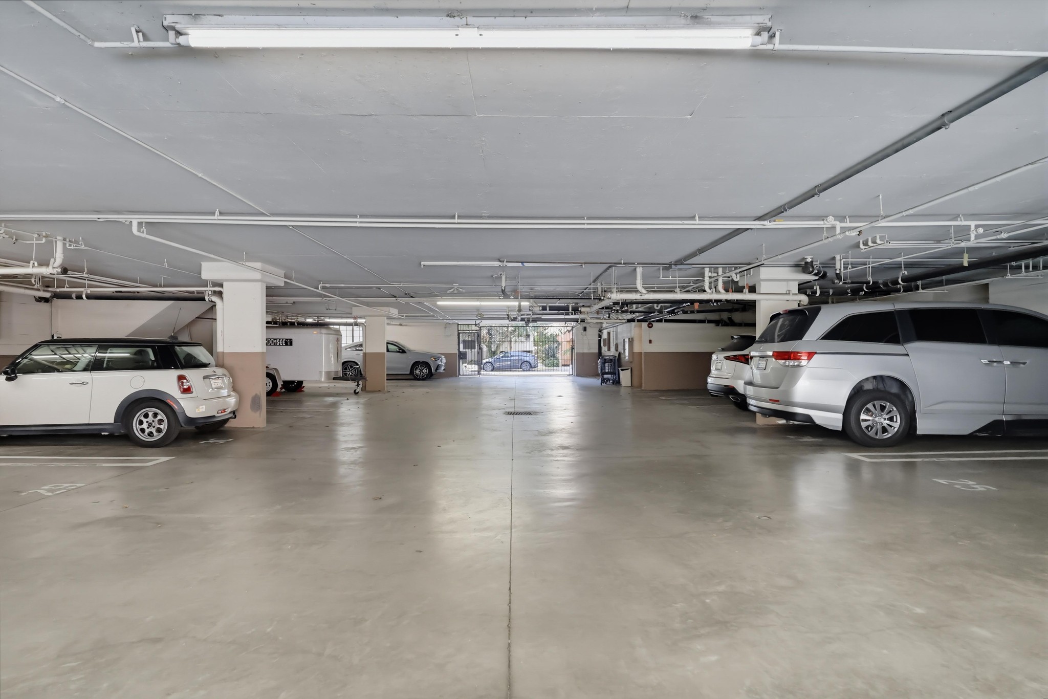 Virtual tour photo 78 of 82 for 1520 Camden Ave Apt 106