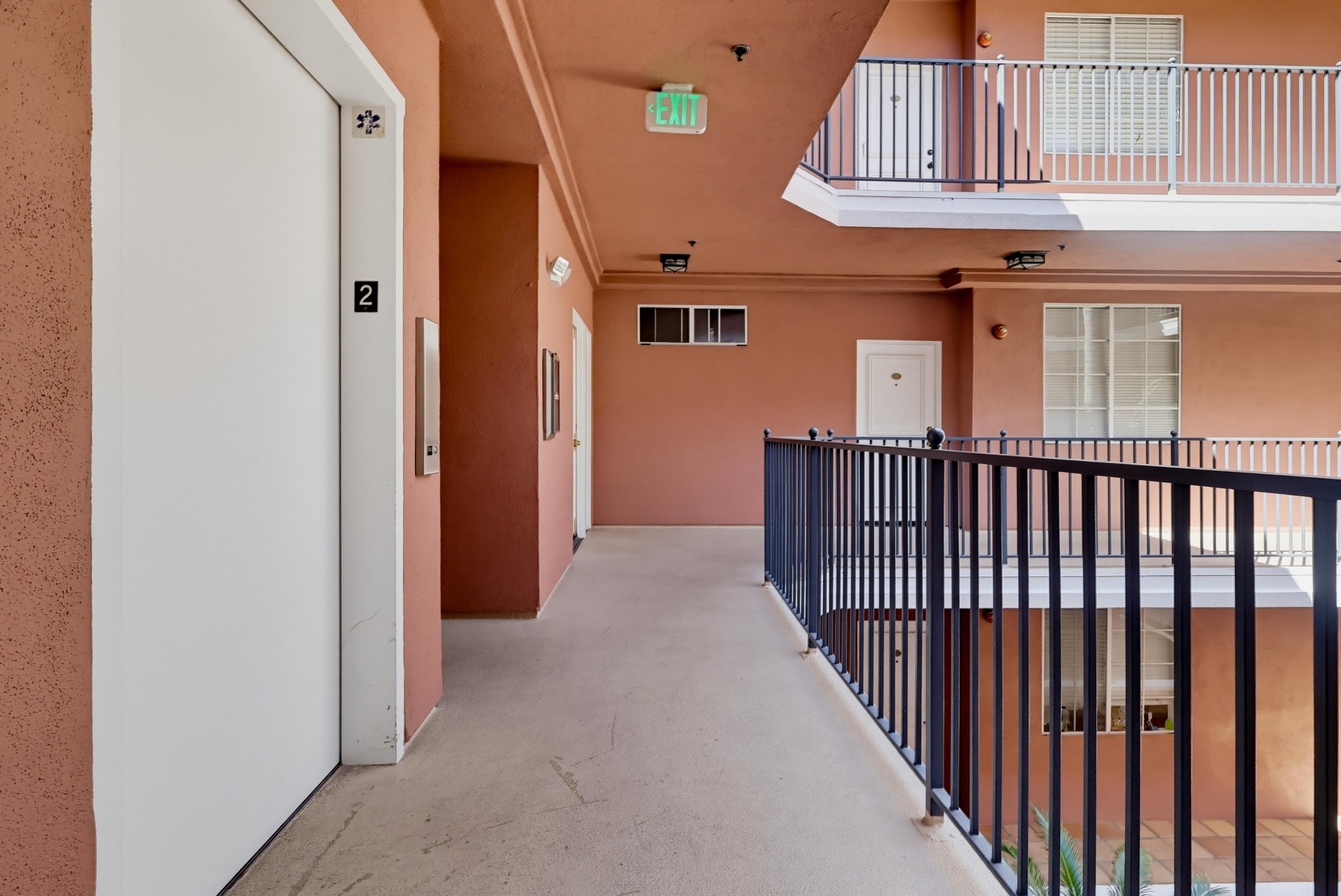 Virtual tour photo 17 of 64 for 1522 S Saltair Ave
