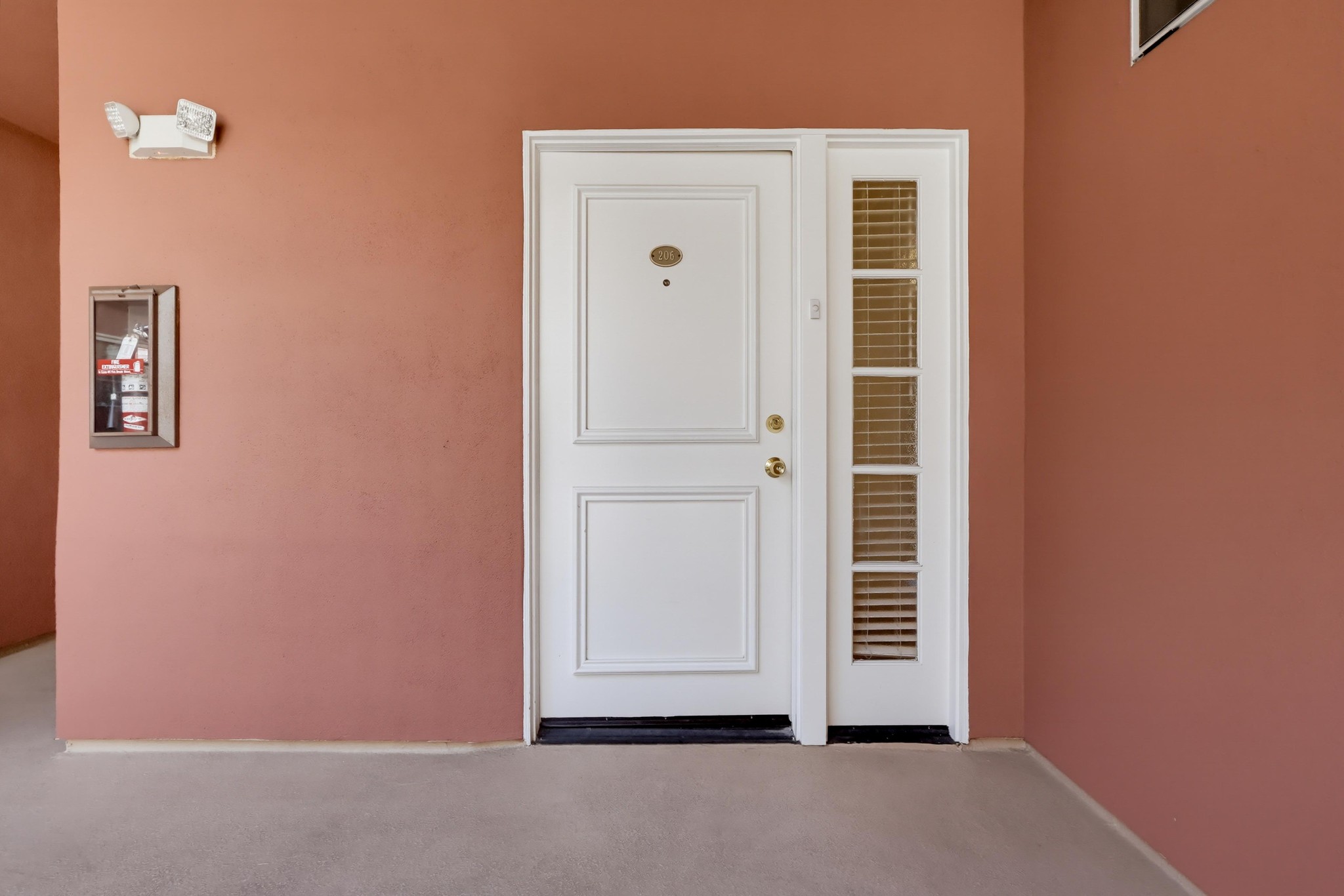 Virtual tour photo 18 of 64 for 1522 S Saltair Ave