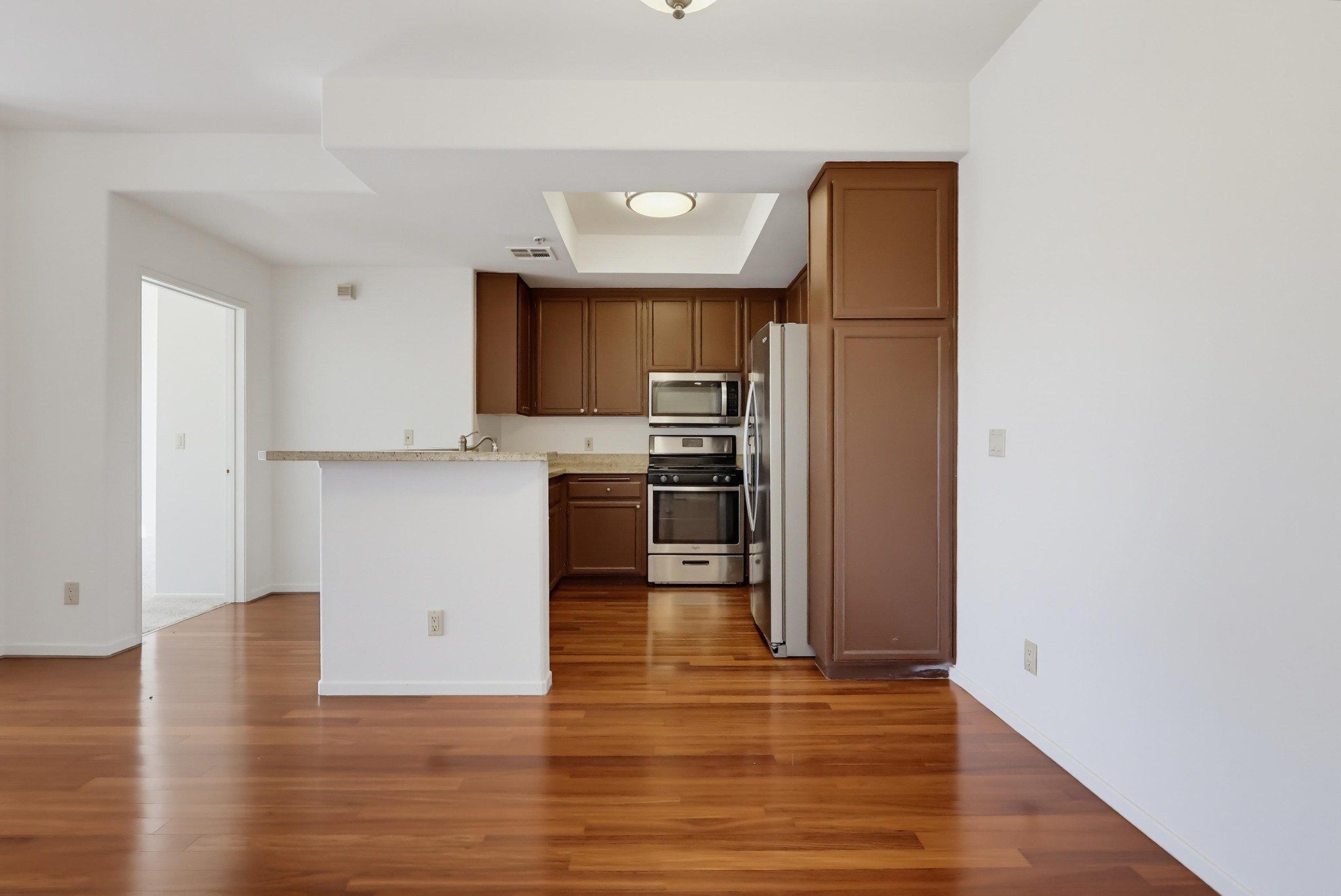 Virtual tour photo 22 of 64 for 1522 S Saltair Ave