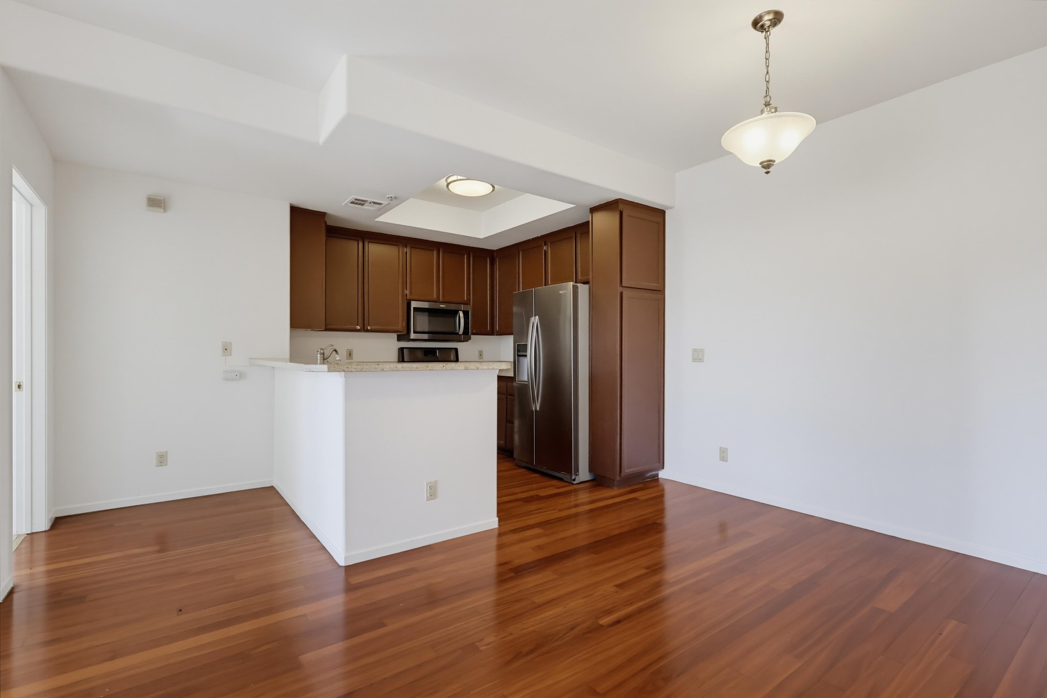 Virtual tour photo 23 of 64 for 1522 S Saltair Ave