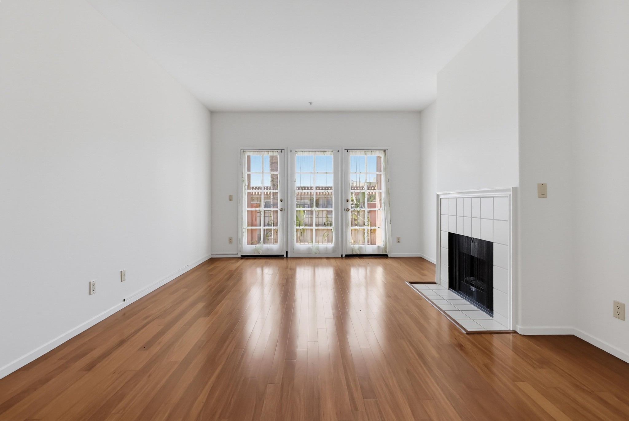 Virtual tour photo 26 of 64 for 1522 S Saltair Ave