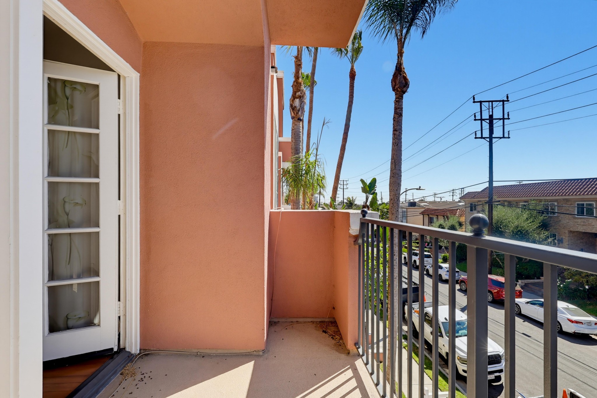 Virtual tour photo 37 of 64 for 1522 S Saltair Ave