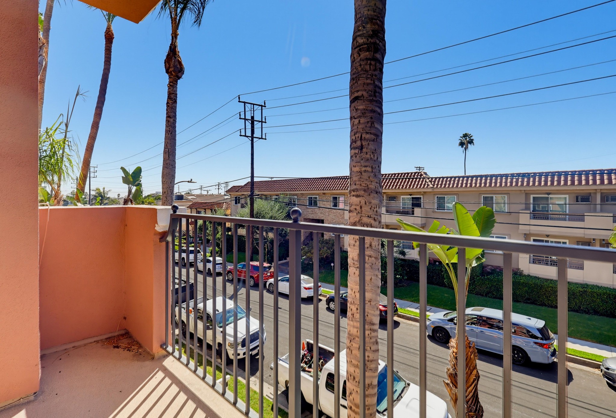 Virtual tour photo 38 of 64 for 1522 S Saltair Ave