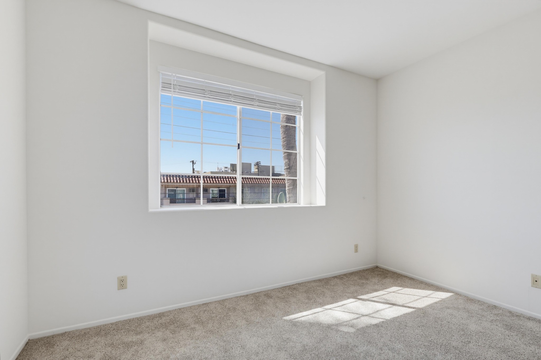 Virtual tour photo 44 of 64 for 1522 S Saltair Ave