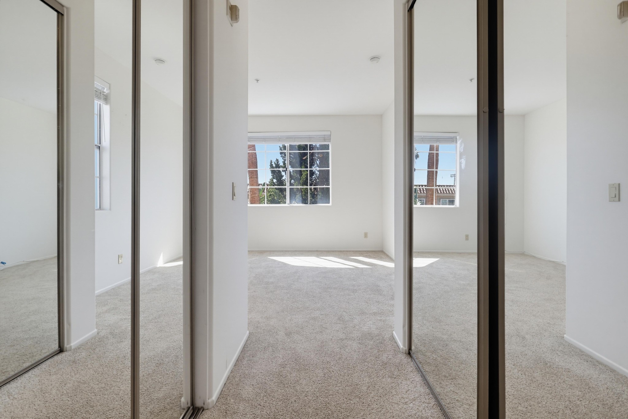 Virtual tour photo 55 of 64 for 1522 S Saltair Ave
