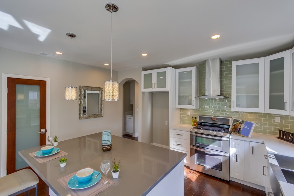 Virtual tour photo 15 of 46 for 1523 Grove Street
