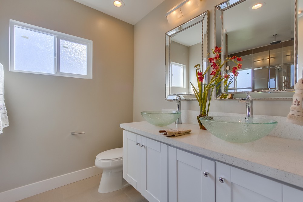 Virtual tour photo 25 of 46 for 1523 Grove Street