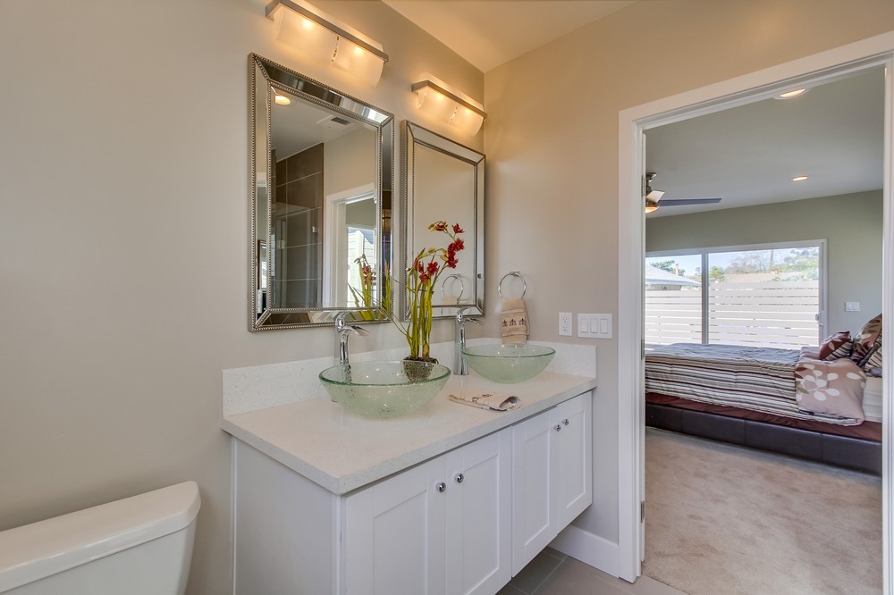 Virtual tour photo 29 of 46 for 1523 Grove Street