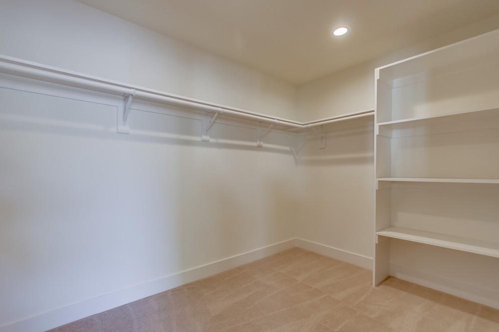 Virtual tour photo 31 of 46 for 1523 Grove Street