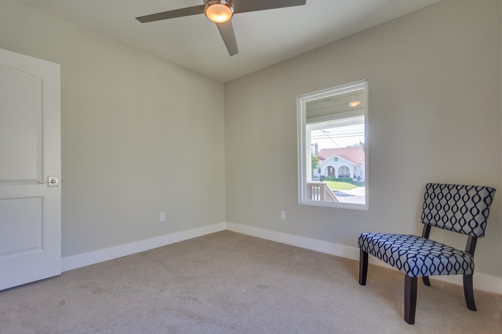 Virtual tour photo 32 of 46 for 1523 Grove Street