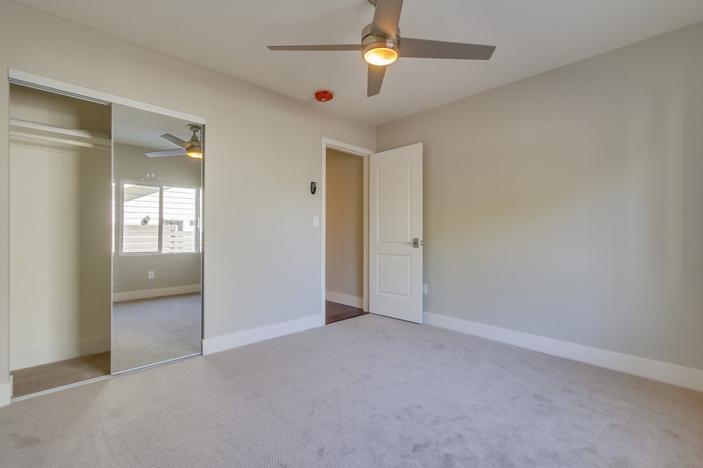 Virtual tour photo 38 of 46 for 1523 Grove Street