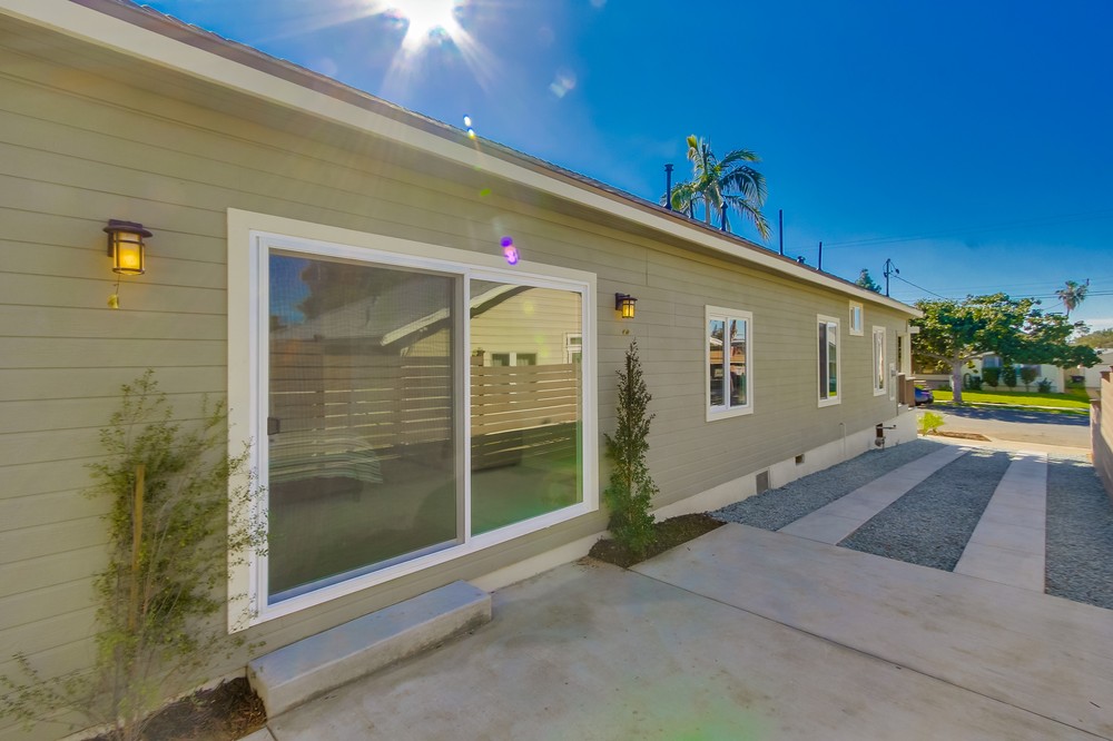 Virtual tour photo 42 of 46 for 1523 Grove Street