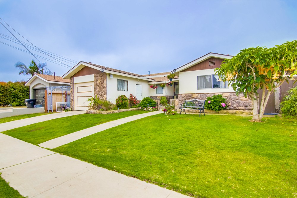 Virtual tour photo 4 of 47 for 1523 Ionian St