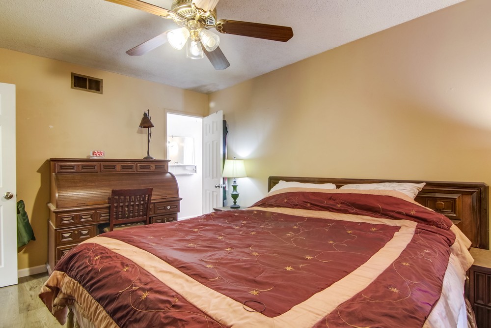 Virtual tour photo 33 of 47 for 1523 Ionian St
