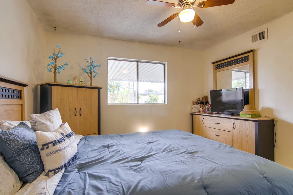 Virtual tour photo 38 of 47 for 1523 Ionian St