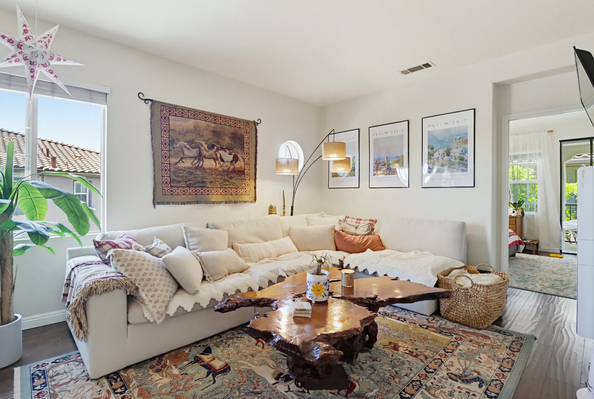 Virtual tour photo 7 of 31 for 1523 Laurel Grove Dr Unit 1
