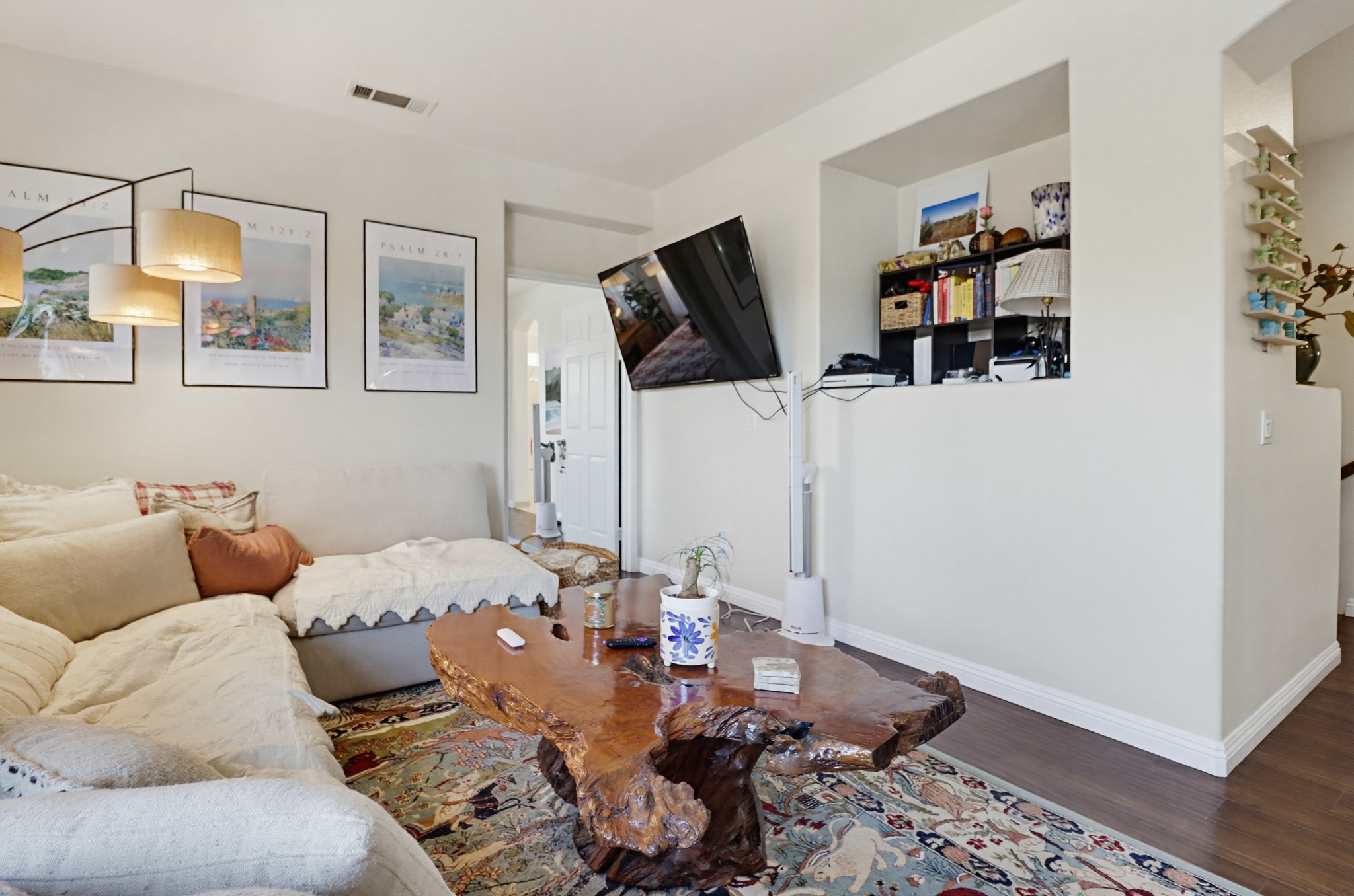 Virtual tour photo 8 of 31 for 1523 Laurel Grove Dr Unit 1