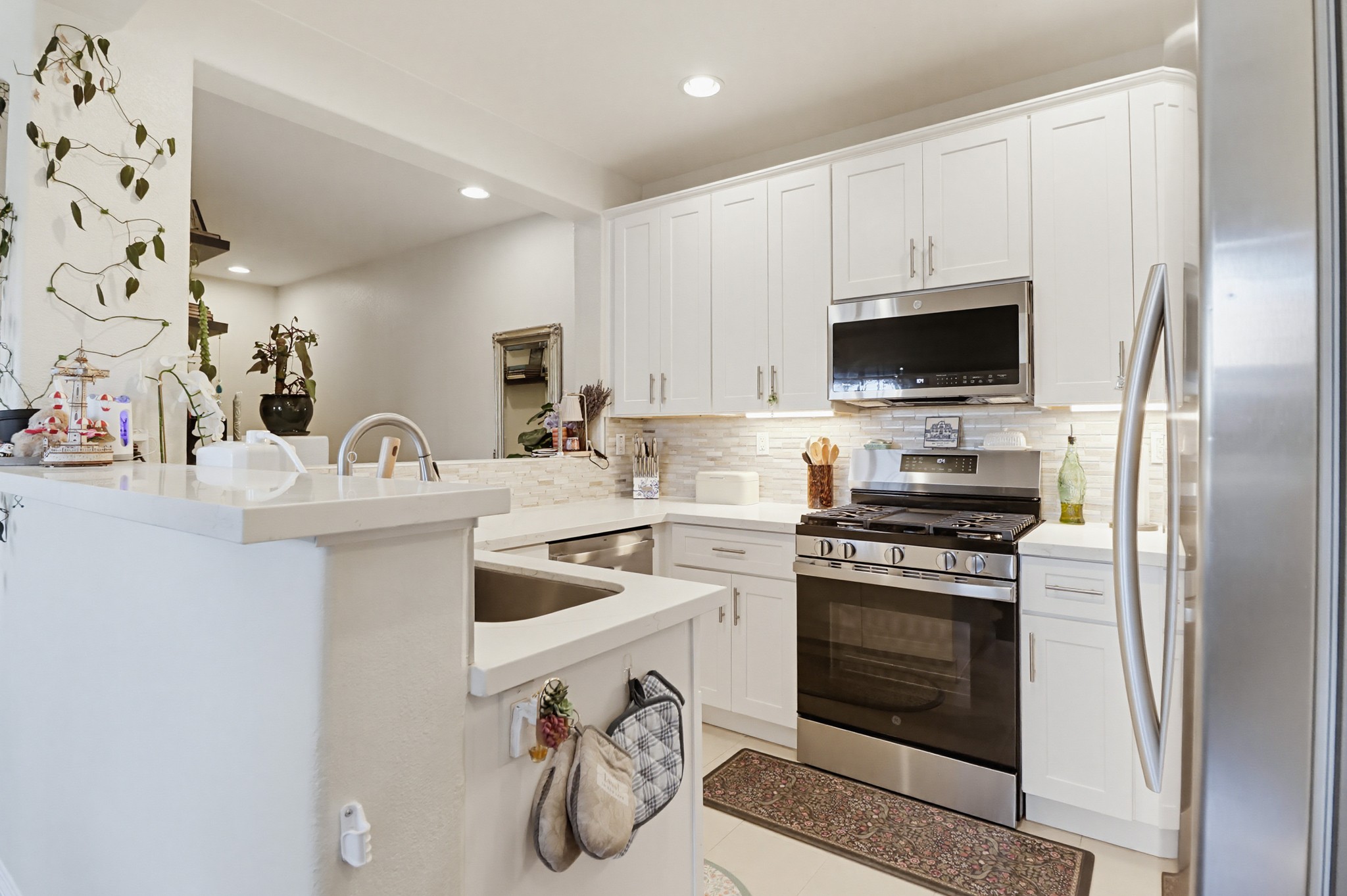 Virtual tour photo 12 of 31 for 1523 Laurel Grove Dr Unit 1