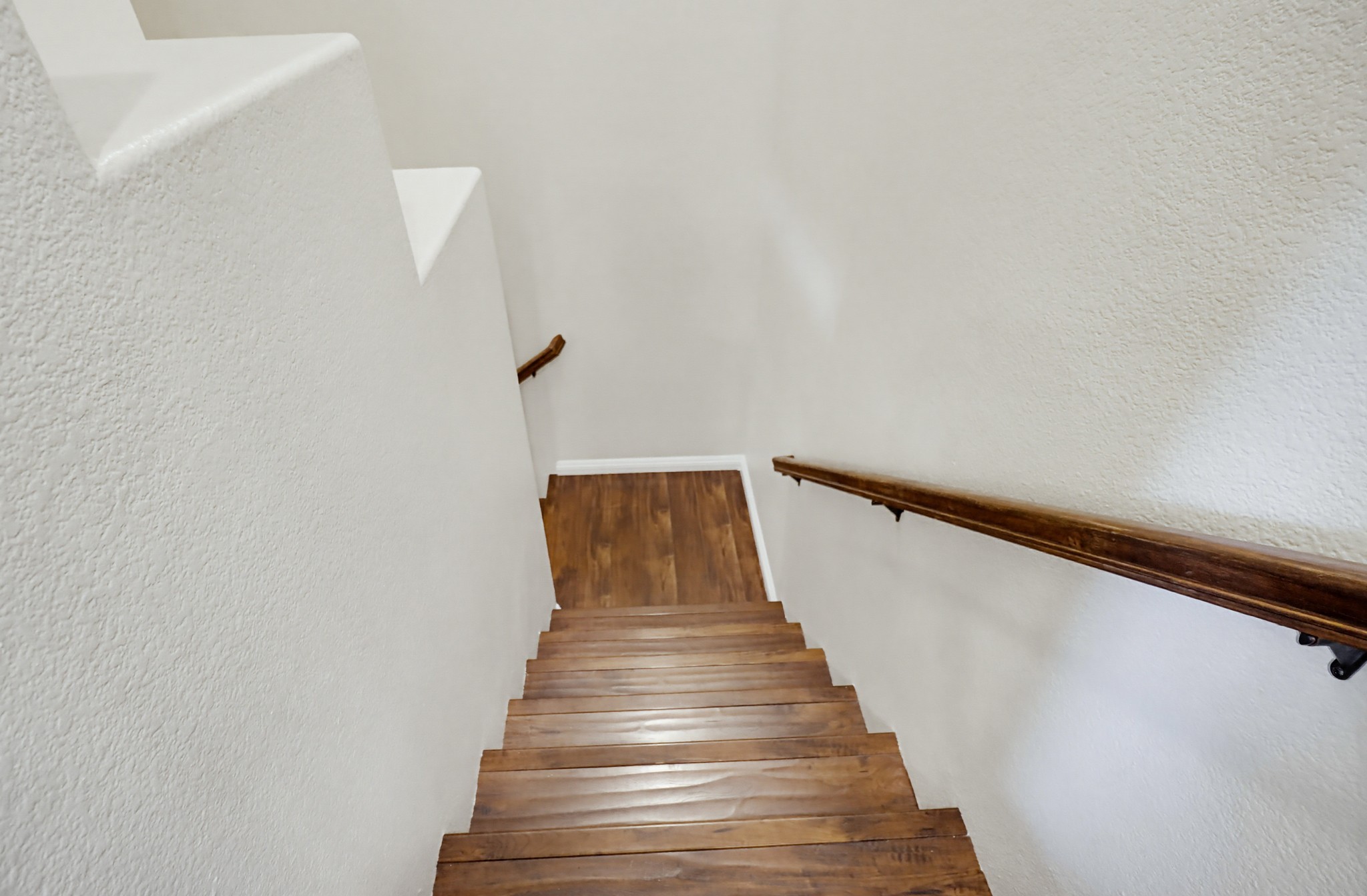 Virtual tour photo 15 of 31 for 1523 Laurel Grove Dr Unit 1