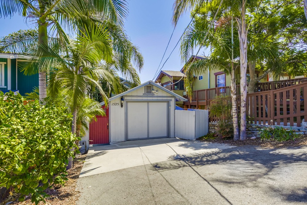 Virtual tour photo 4 of 49 for 1525 Gregory St