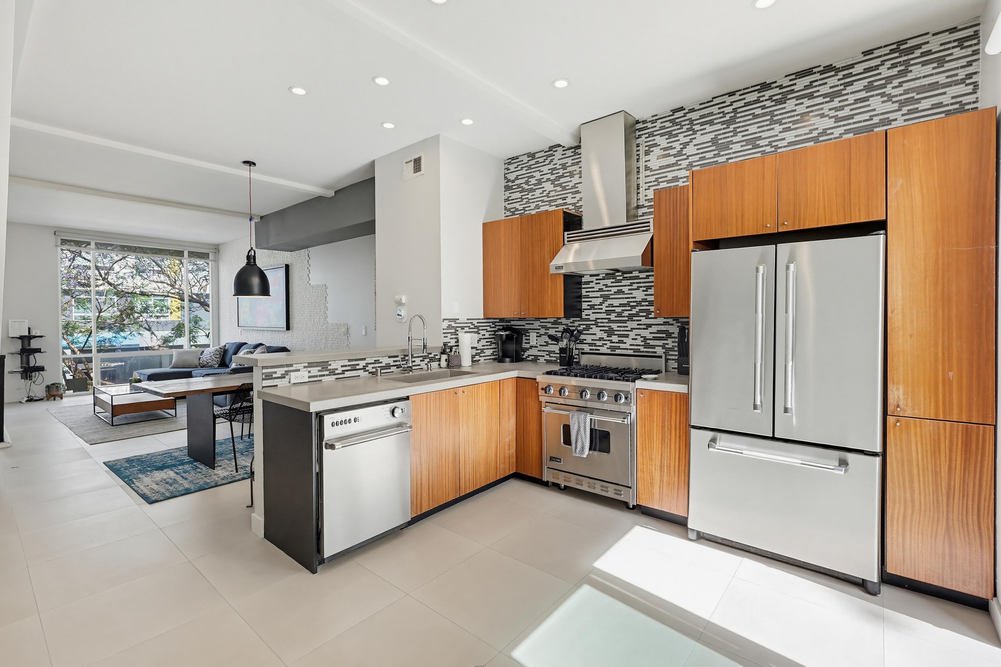 Virtual tour photo 22 of 62 for 1525 Kettner Blvd