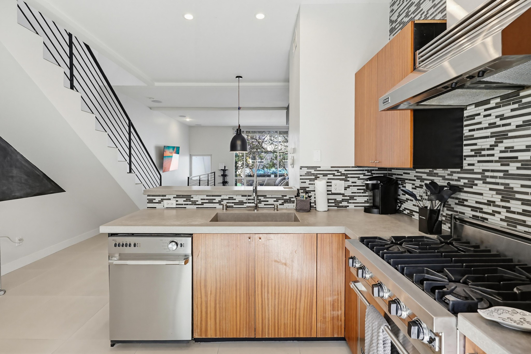 Virtual tour photo 23 of 62 for 1525 Kettner Blvd