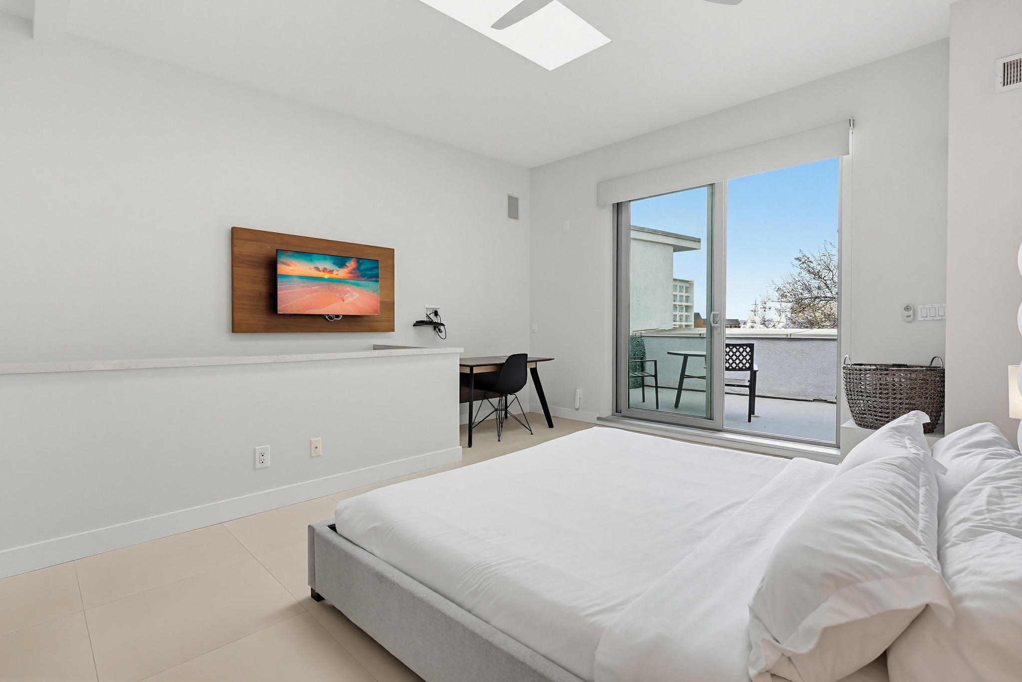 Virtual tour photo 39 of 62 for 1525 Kettner Blvd