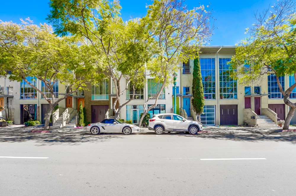 Virtual tour photo 3 of 77 for 1525 Kettner Blvd
