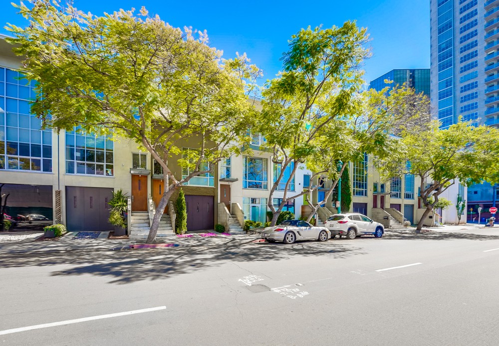 Virtual tour photo 4 of 77 for 1525 Kettner Blvd
