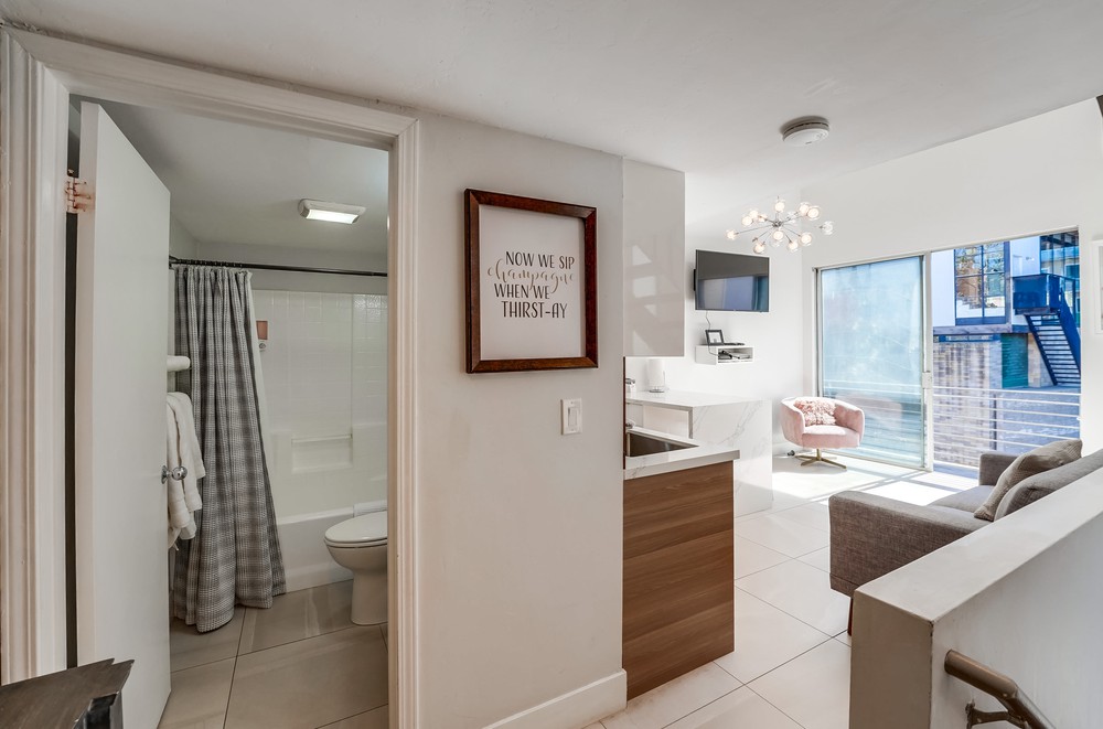 Virtual tour photo 5 of 77 for 1525 Kettner Blvd