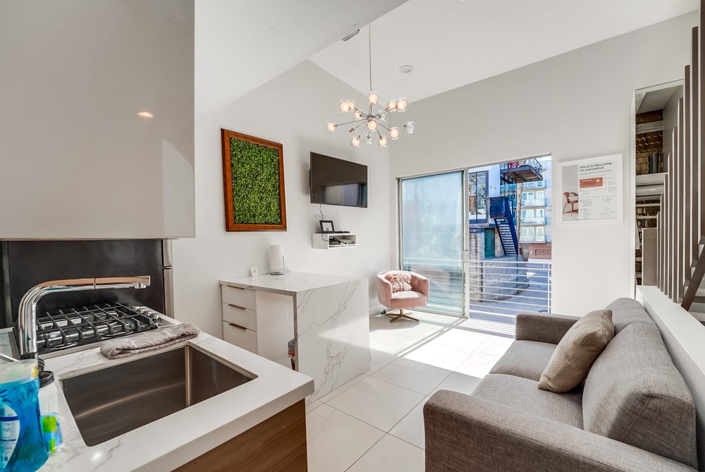Virtual tour photo 9 of 77 for 1525 Kettner Blvd