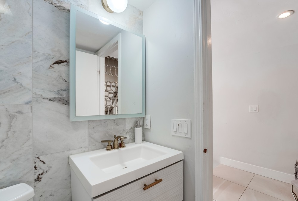 Virtual tour photo 23 of 77 for 1525 Kettner Blvd
