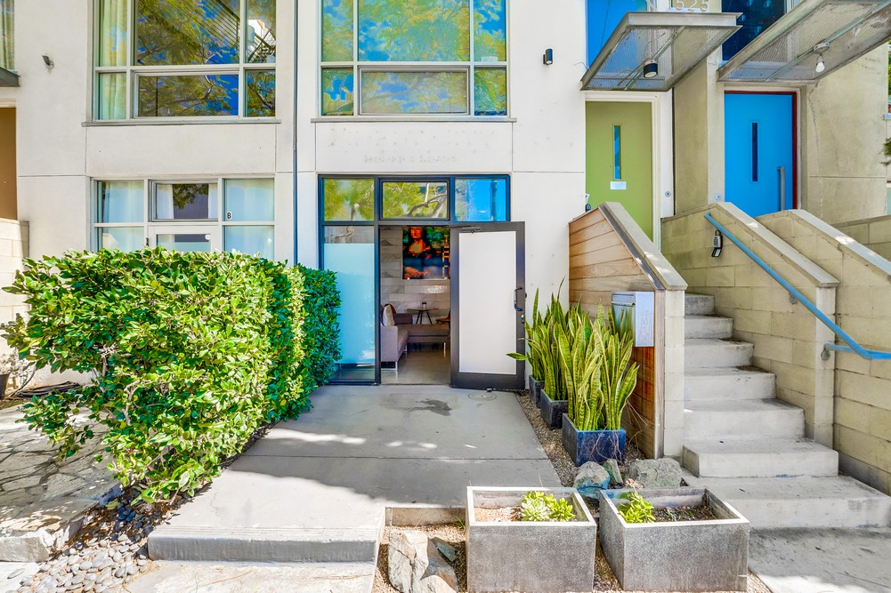 Virtual tour photo 24 of 77 for 1525 Kettner Blvd
