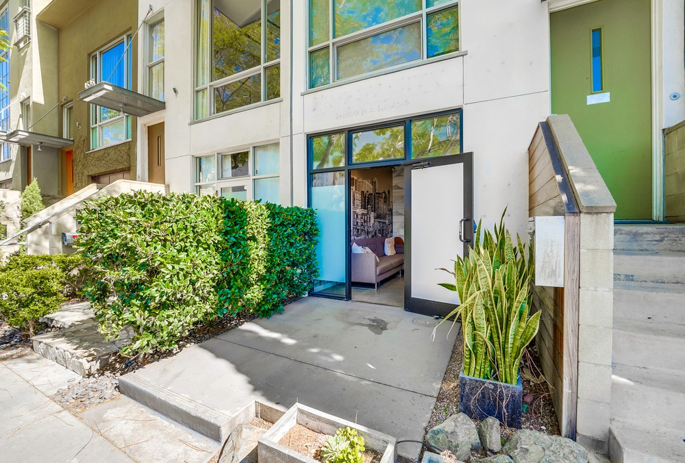 Virtual tour photo 25 of 77 for 1525 Kettner Blvd