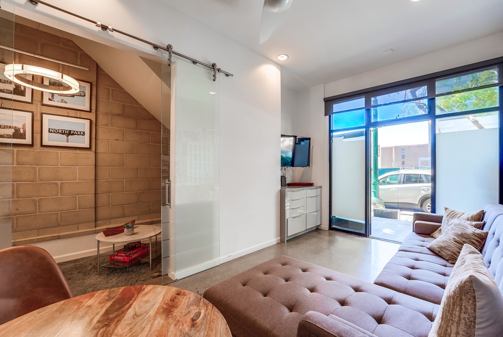 Virtual tour photo 31 of 77 for 1525 Kettner Blvd