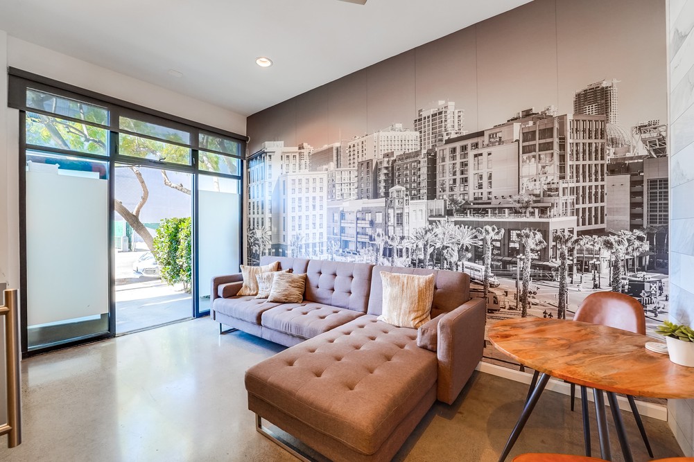 Virtual tour photo 32 of 77 for 1525 Kettner Blvd
