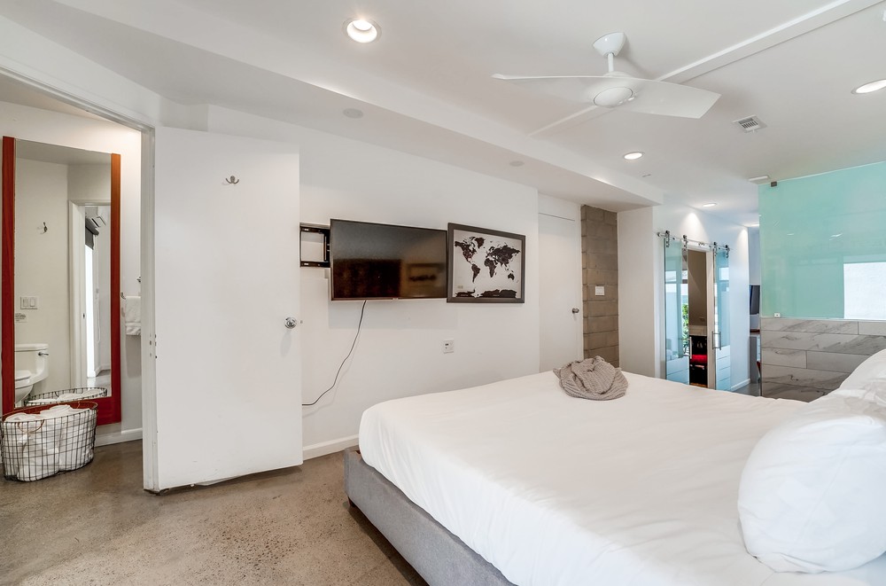 Virtual tour photo 43 of 77 for 1525 Kettner Blvd