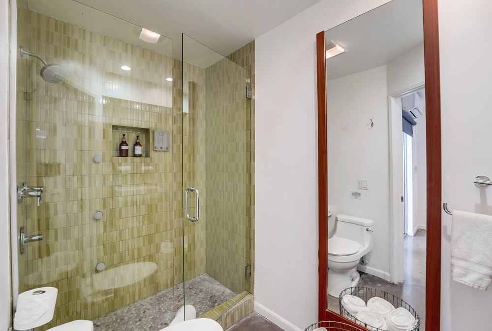 Virtual tour photo 46 of 77 for 1525 Kettner Blvd